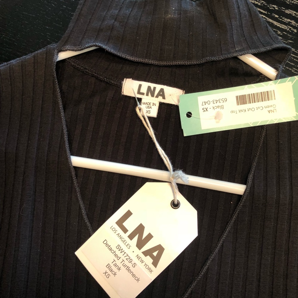 LNA Black tank